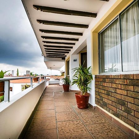 Capital O Continental Ii, Uruapan Hotel Uruapan  Bagian luar foto