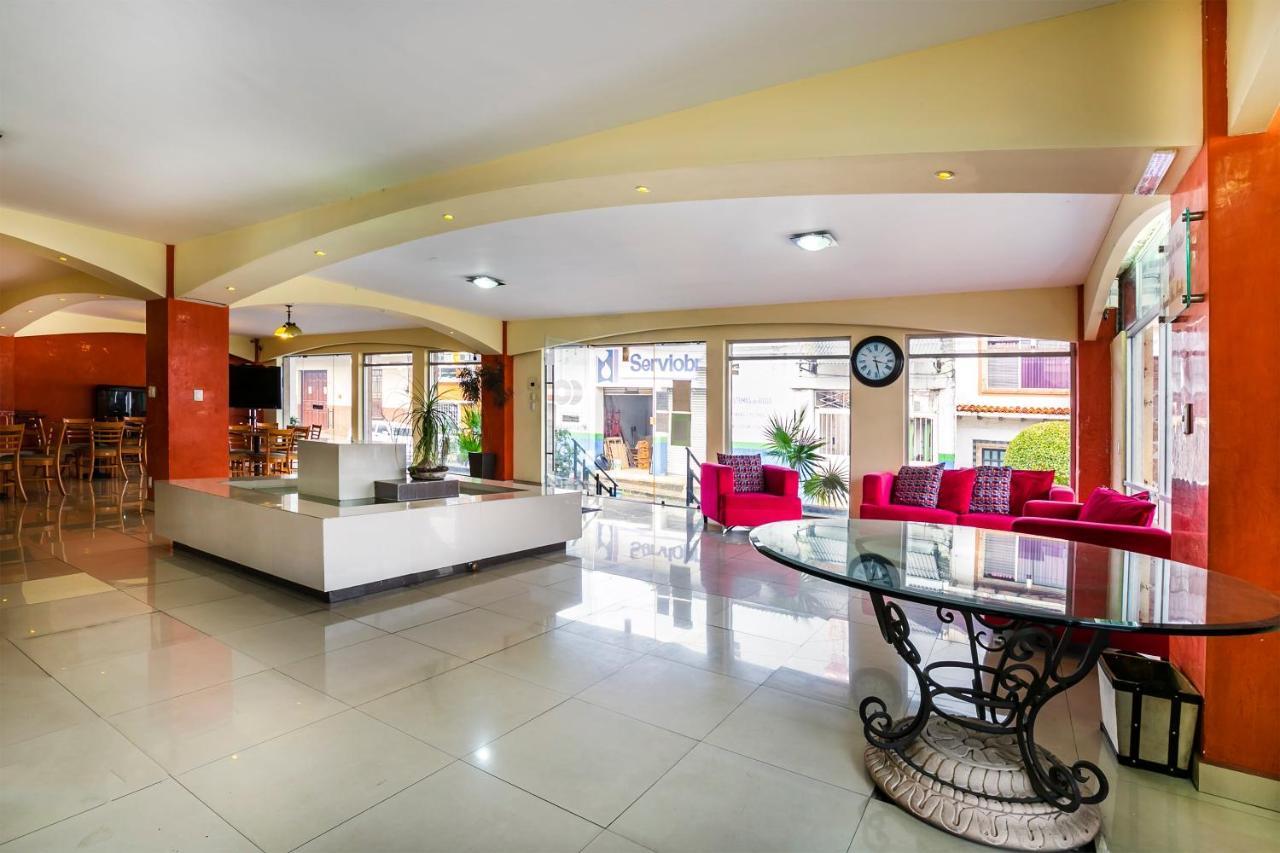 Capital O Continental Ii, Uruapan Hotel Uruapan  Bagian luar foto