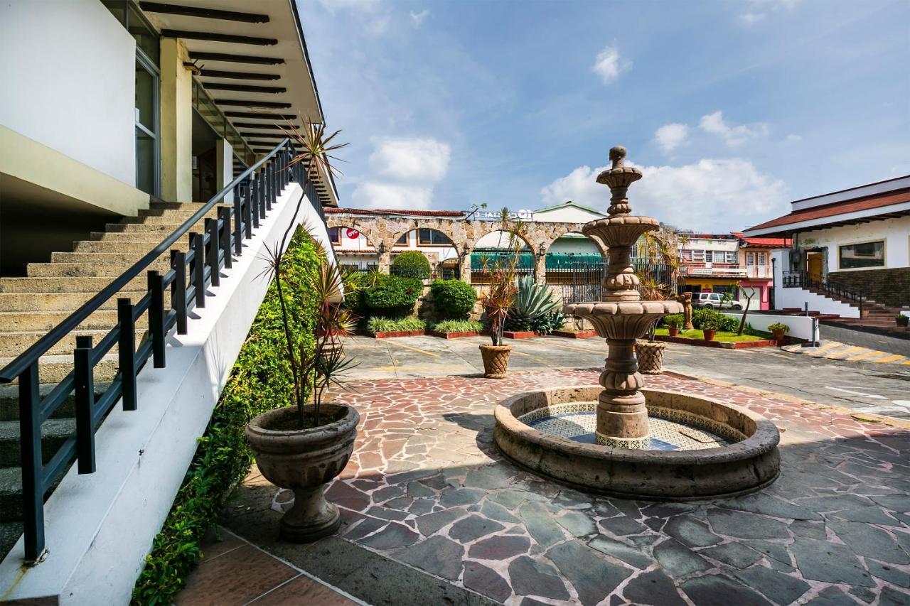 Capital O Continental Ii, Uruapan Hotel Uruapan  Bagian luar foto
