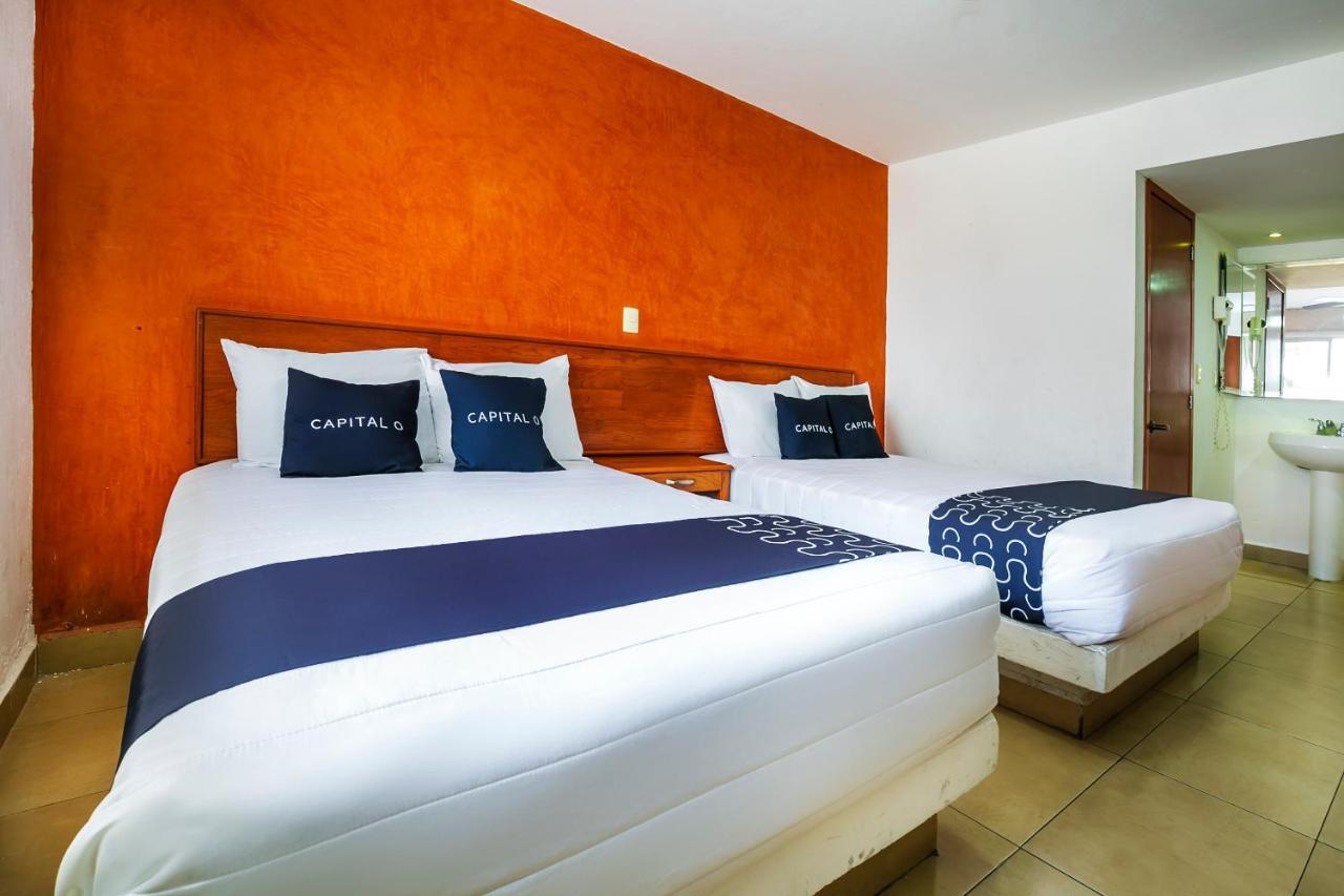 Capital O Continental Ii, Uruapan Hotel Uruapan  Bagian luar foto